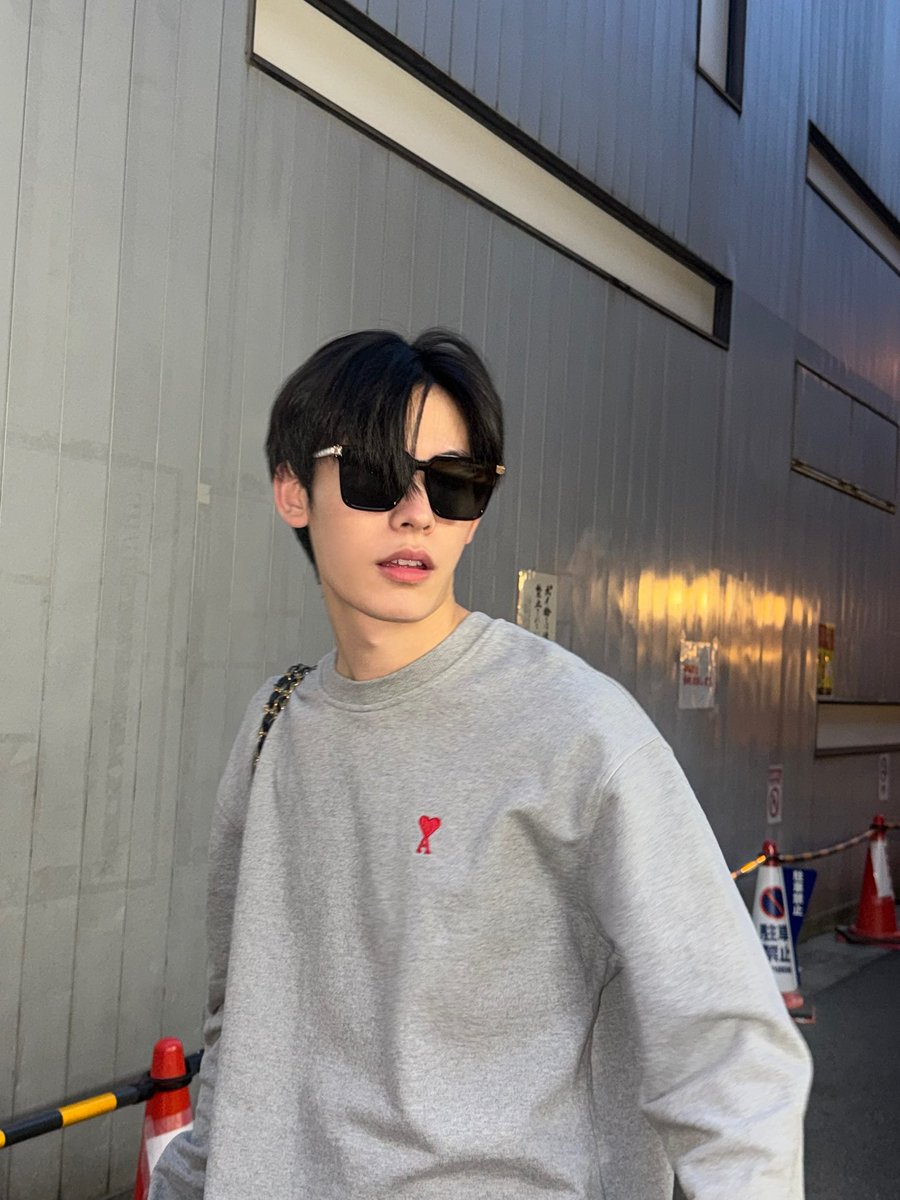 porsuppakarn's tweet photo. Somewhere in japan #Porsuppakarn #POR_DEXX https://t.co/htxHLhO2cU
