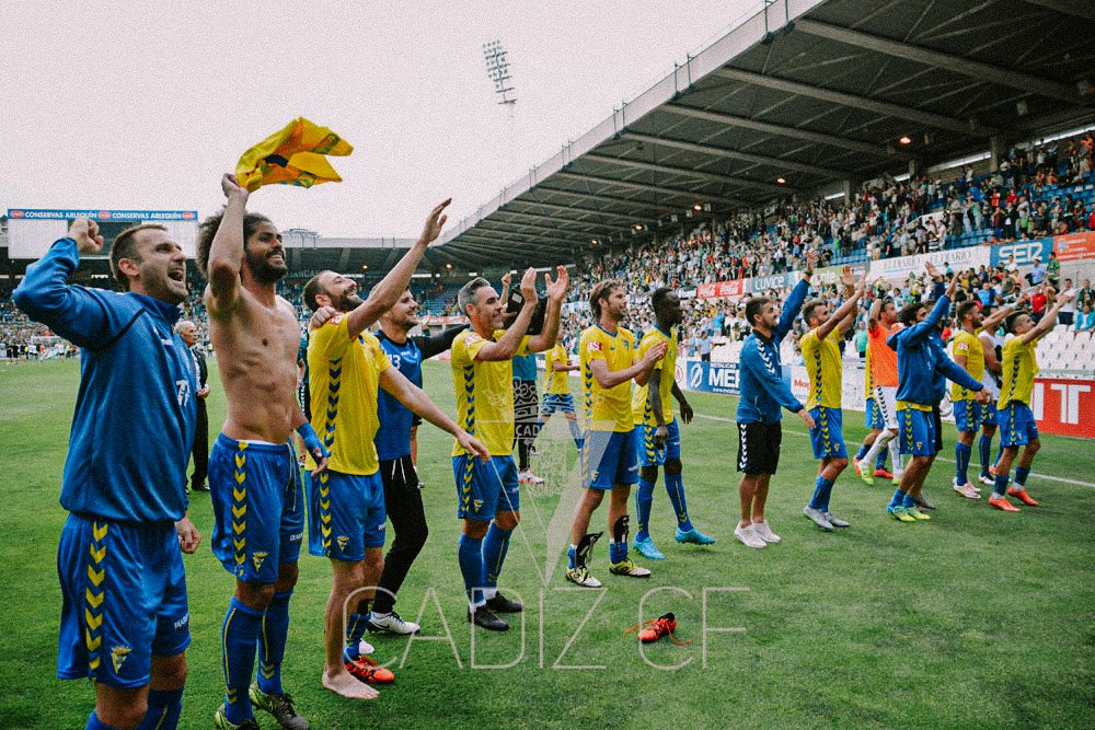 🔢💛 Un escenario, un día, un partido y un gol que nunca olvidaremos.

🔙 Se cumplen nueve años del partido de vuelta del playoff en El Sardinero.