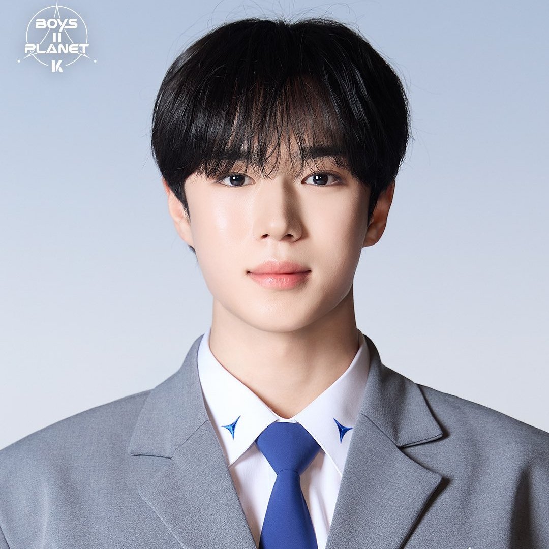 KJUNSEOGLOBAL's tweet photo. [📣] KIM JUNSEO TAGS

#김준서_햇살처럼_더타올라 #KimJunseo_Burns_Brightest

Let’s trend these along with the regular tags to show support for our #1 🪽 

@junseo_cnfc @KJUNSEOPH @KimJunseoBrasil @kimjunseoperu
 #김준서 #보이즈2플래닛 #BOYS2PLANET https://t.co/ovWEV8IElO