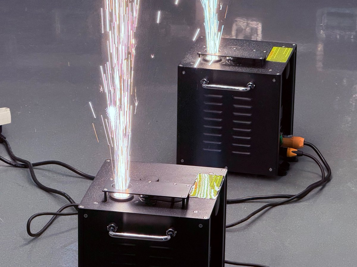 ukingsocial's tweet image. An awesome day testing some of our cold spark machines. Fun times! 🎉
Looking to buy some? We ship internationally and have local warehouses, too!
FIND OUT MORE: bit.ly/4l2ji4z
#coldsparkmachine #eventlighting