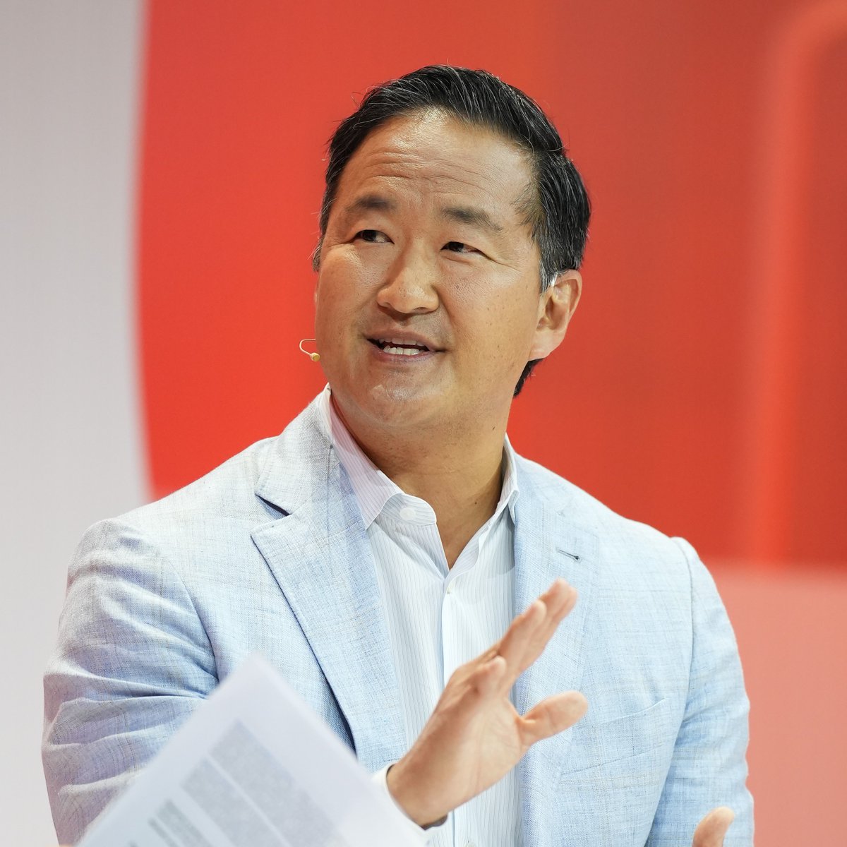 VivaTech's tweet image. ⚙️Can AI unlock speed, agility &amp;amp; value at scale?
Top industry voices tackle what’s next at #VivaTech:
🎤Michael Park,  SVP, Global Partner Ecosystem and Channels, @ServiceNow
🎤Octave Klaba @olesovhcom, CEO @OVHcloud