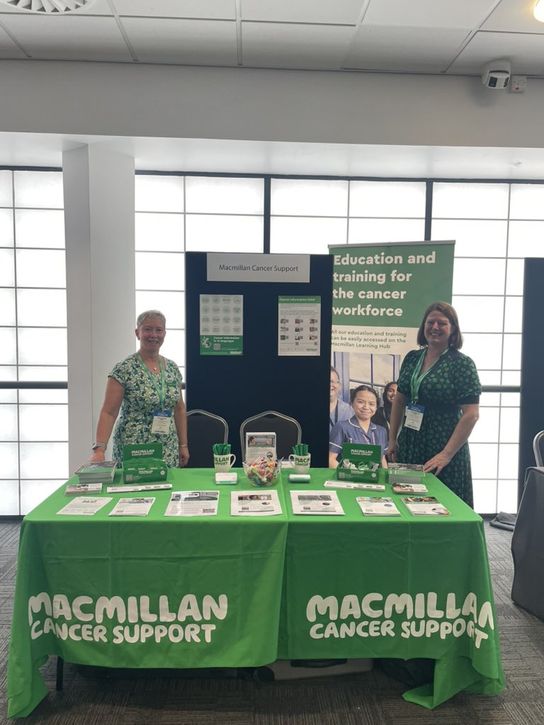Great day representing Macmillan Professional Engagement and Professional Development &amp; Knowledge teams at UK Oncology Forum.  Fantastic to meet so many fantastic health and care professionals 💚 #UKOF25