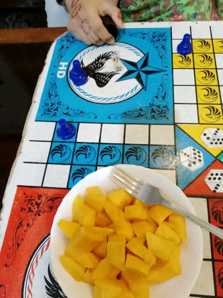 Today is very hot day 48°
It's time to play luddo