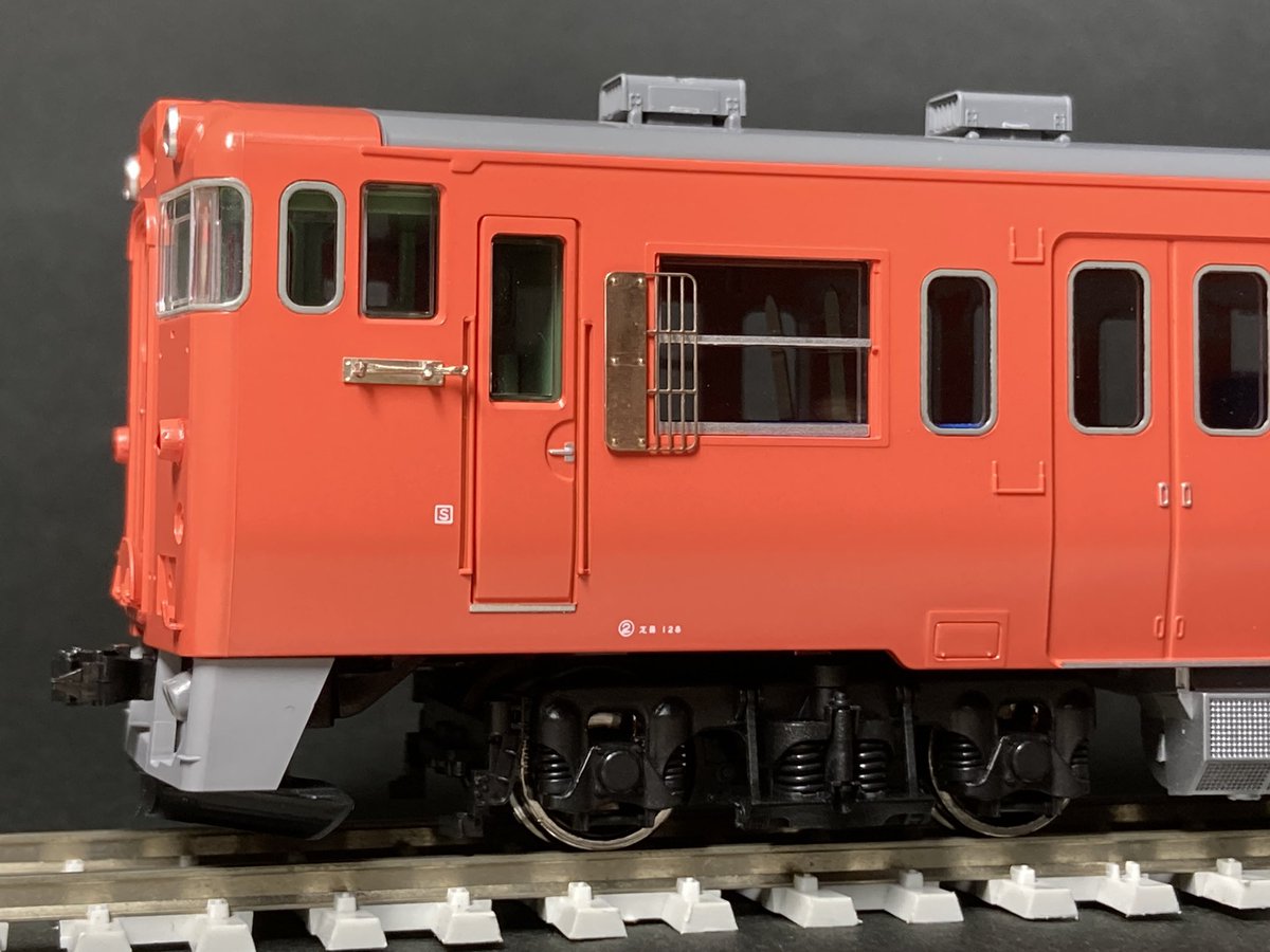 鉄道　キハ　防護用具入れ 新製品予告】 キハ40系用のタブレット保護柵・保護板セットがまもなく
