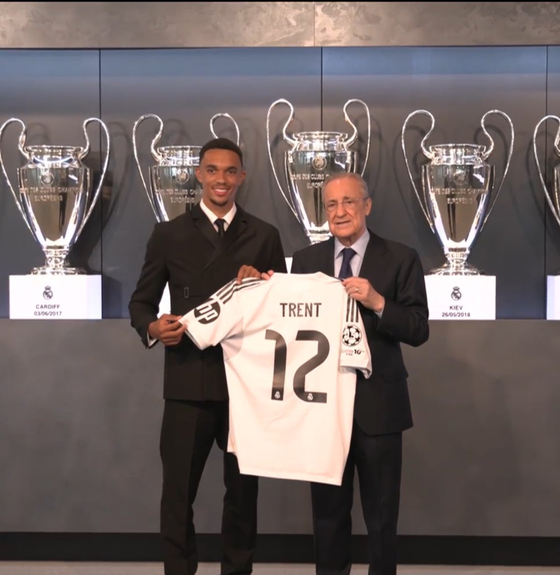 SeputarMadrid's tweet photo. 🚨 Official: Trent Alexander-Arnold kenakan nomor punggung 12 dan dengan nama punggung “Trent” di Real Madrid! 👕⚪️

T12ENT. 🤩 https://t.co/5D9GhkuWd8