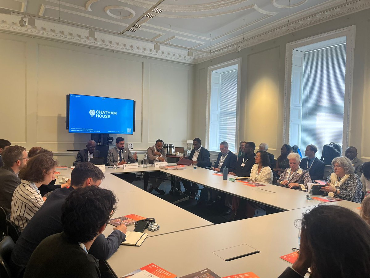 Ahmed Soliman (@ahmedsolhoa) on Twitter photo Delighted to contribute key research findings on Sudan 🇸🇩 & Ethiopia’s 🇪🇹 transnational conflict for <a href="/ChathamHouse/">Chatham House</a> <a href="/XCEPT_Research/">XCEPT Research</a>.
With @Abele_an, <a href="/baldozer09/">Suliman Baldo</a>, & <a href="/CH_MENAP/">Chatham House MENA</a>
Watch ‘Navigating protracted conflicts in a multi-aligned world’.
📺 livestream: youtube.com/watch?v=zy3jEm… Delighted to contribute key research findings on Sudan 🇸🇩 & Ethiopia’s 🇪🇹 transnational conflict for <a href="/ChathamHouse/">Chatham House</a> <a href="/XCEPT_Research/">XCEPT Research</a>.
With @Abele_an, <a href="/baldozer09/">Suliman Baldo</a>, & <a href="/CH_MENAP/">Chatham House MENA</a>
Watch ‘Navigating protracted conflicts in a multi-aligned world’.
📺 livestream: youtube.com/watch?v=zy3jEm…