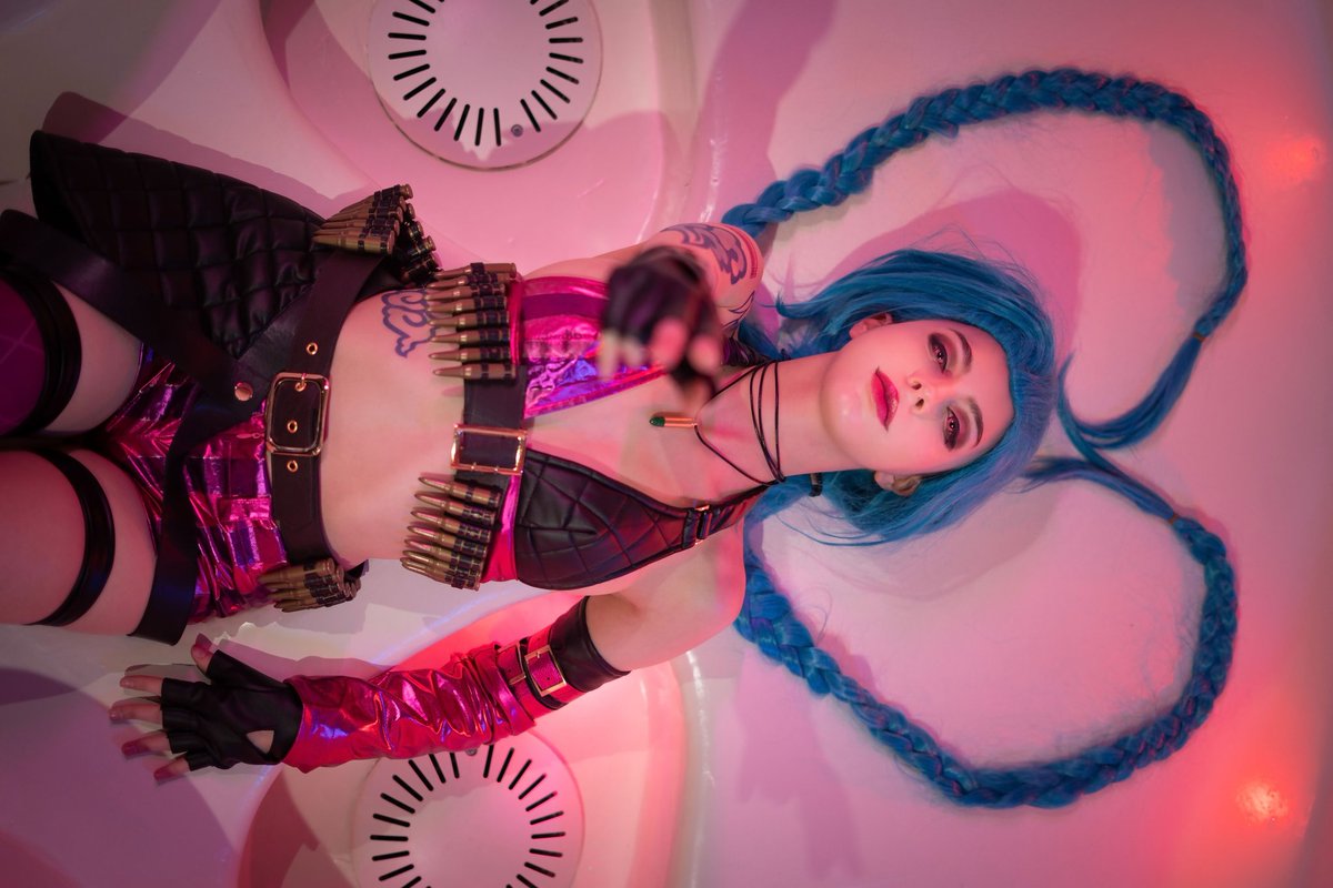 LoliGaia's tweet photo. Jinx (League of Legends)🩷💙 https://t.co/ayZpLMnwJE