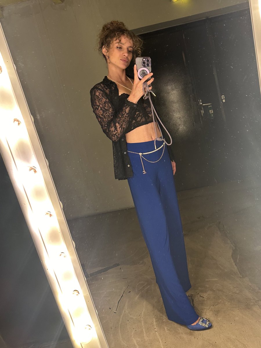 Laure Valée tweet media