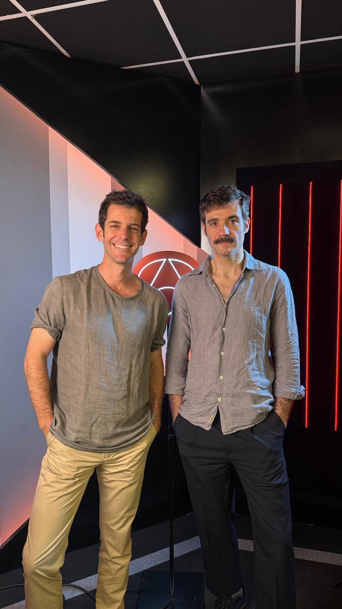 Visita de los Merino Bros a <a href="/antena3com/">Antena 3</a> para contarnos muchas cosas de #SueñosDeLibertad y lo que se viene. 🚀🚀🚀

Avisan de que... ¡Vienen CURVAS! 😜