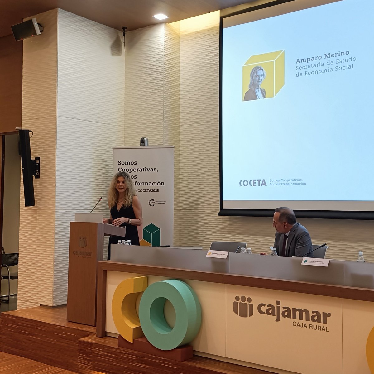 COCETA (@coopsdetrabajo) on Twitter photo 👉🏾Interviene en la #AsambleaCOCETA2025 <a href="/segovia_merino/">Amparo Merino Segovia</a> secretaria de Estado de #EconomíaSocial <a href="/empleogob/">Ministerio Trabajo y Economía Social</a> que ha destacado que el #cooperativismo es un ejemplo empresarial de resistencia ética y que "se alza como una alternativa real a los retos que vamos a afrontar" 👉🏾Interviene en la #AsambleaCOCETA2025 <a href="/segovia_merino/">Amparo Merino Segovia</a> secretaria de Estado de #EconomíaSocial <a href="/empleogob/">Ministerio Trabajo y Economía Social</a> que ha destacado que el #cooperativismo es un ejemplo empresarial de resistencia ética y que "se alza como una alternativa real a los retos que vamos a afrontar"
