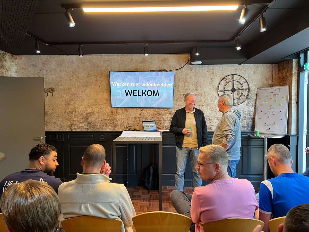 Gisteren een enorm leuke trainersbijeenkomst georganiseerd. Mooie groep enthousiaste trainers! Kennis delen en punten scoren. Prachtige combi! Op naar de volgende.