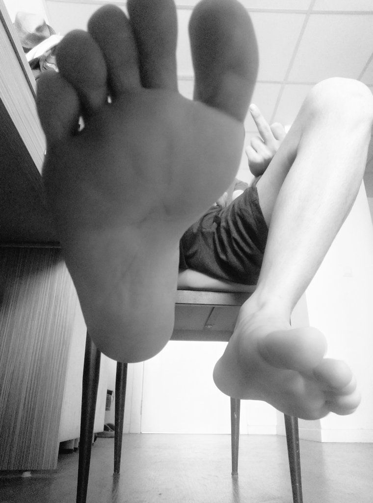 HudsenRussell's tweet photo. $niff $end and relap$e 😂

Findom Cashmaster TwinkDom https://t.co/aVlKfBaqv4
