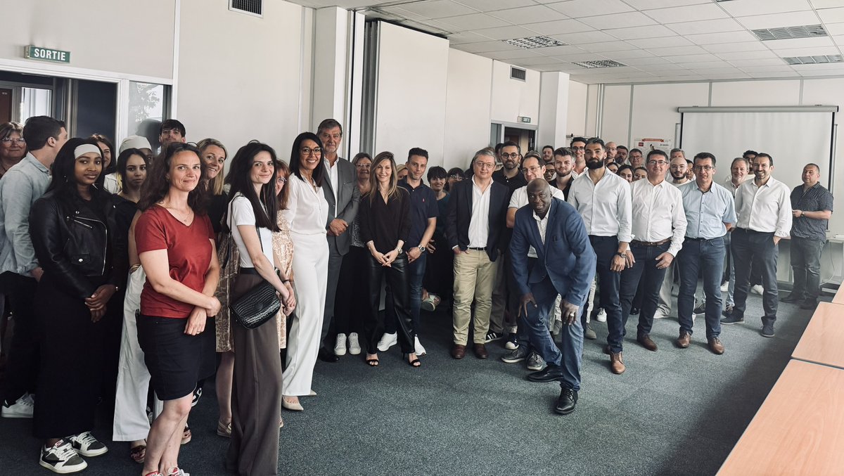 🔎Sur le terrain aux côtés des équipes ! Georges Balzer, Président DG de DEKRA Industrial, est récemment allé à la rencontre des équipes régionales pour échanger autour des enjeux métiers et saluer l’engagement quotidien de chacun.
#DEKRAFrance #VisiteTerrain #Synergies #Sécurité