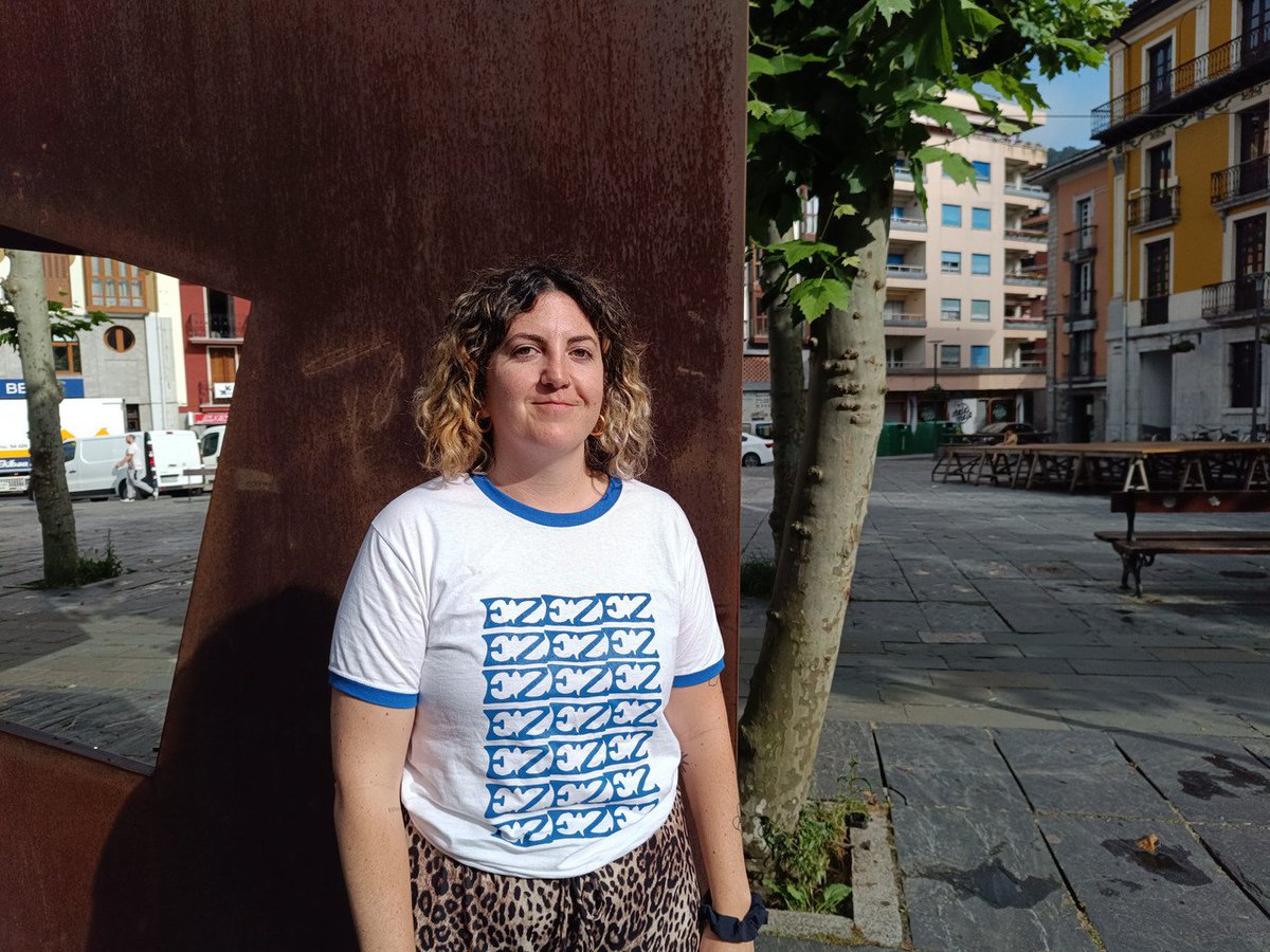 Maddi Juanikorena Diaz (<a href="/kontseilua/">Euskalgintzaren Kontseilua</a> ): "Arnasguneak ez dira soilik mapa bateko puntu batzuk; pertsonak dira, harremanak, plazak eta elkarguneak" 

ueu.eus/komunikazioa/a…

#UI53 #ArnasguneeiArnasa