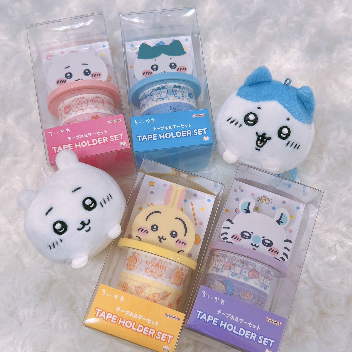 MERRYBEANS86's tweet photo. 雨の多い季節になってきました🥲☔️
傘、多数ございますので梅雨に備えて是非お気に入りの傘を見つけにきてくださいね🐸✨
新しくちいかわのテープホルダーセット、グミも入荷しております🐭💖 #梅雨 #雨 #傘 #ちいかわ #グミ #メリービーンズ #メリービーンズ関マーゴ #マーゴ https://t.co/KzAUARI1j3