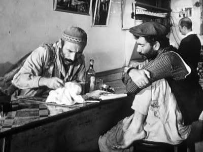 -Siktir et bre Cabbar gardaş..
-Sefil Ali'nin dediği gibi.. “Hangi günü gördük akşam olmamış..”

Yaşar Kemal..