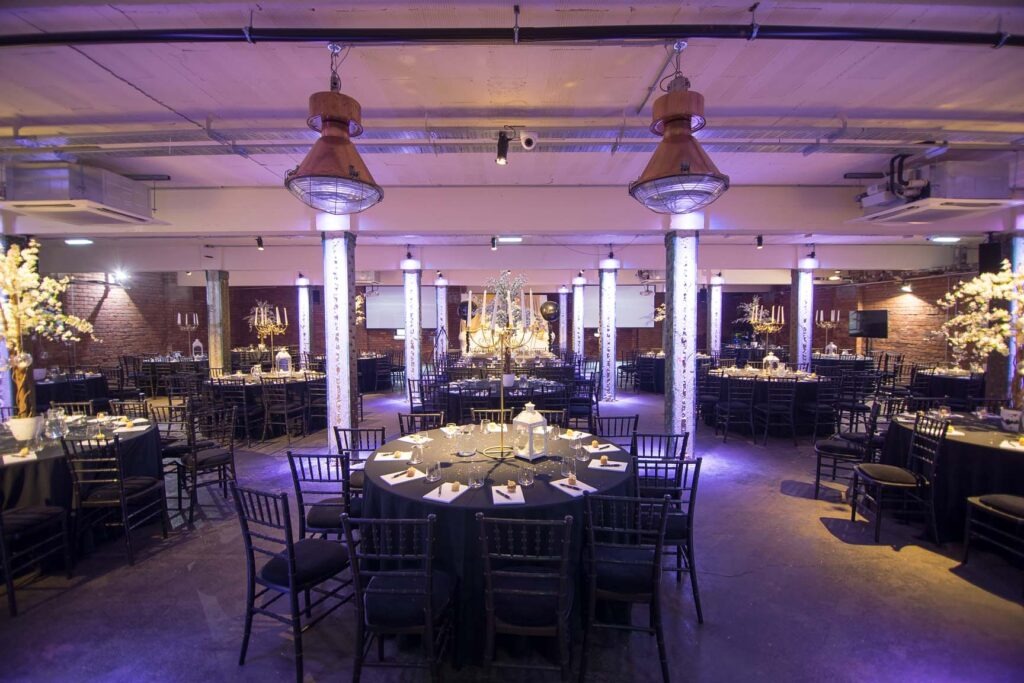 Venues_org_uk's tweet image. Not your average event space 🎉
@VicWarehouse  is where gritty charm meets epic parties, slick conferences &amp;amp; legendary gigs.
Past guests? 
If you can dream it, we can host it.
#EventGoals #VictoriaWarehouseVibes #ManchesterMade #WarehouseWonder #NotYourUsualVenue #EventMagic