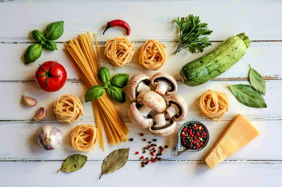 Pasta + Mediterranean diet = a gift to your gut 🌿

Fiber, legumes, EVOO &amp; resistant starch feed good bacteria, reduce inflammation &amp; support healthy aging.

Mens sana in gut sano. 🧠💪

#Microbiome #HealthyAging #MediterraneanDiet #GutHealth