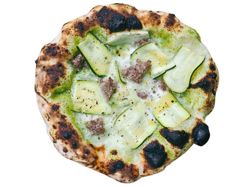 fbussankan's tweet image. 6/13(金)~6/15(日の飲食コーナーは
福島市にある「oriori」が出店します
メニューは
「マルゲリータ」1,300
「ズッキーニとソーセージのピッツァ」1500円
「ゴルゴンゾーラとはちみつのピッツァ」1500円
「クラフトコーラ」500円
「クラフトコーラシロップ」1500円です
ご来館をお待ちしています