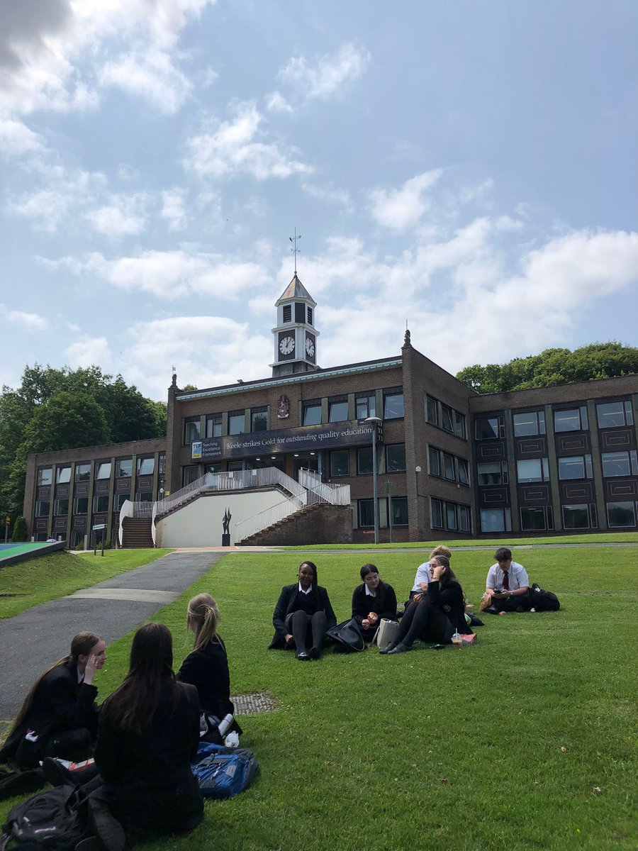Year 10 students had a great day at the creative writing workshop held by <a href="/KeeleUniversity/">Keele University 🐿️</a> yesterday!📝

#creativewriting