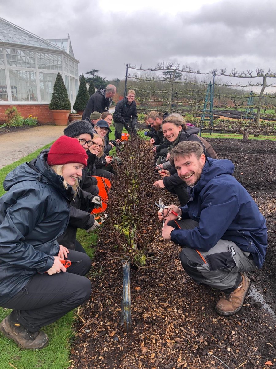 Are you a local business or group interested in one-off volunteering? Our Gardeners and Rangers are looking for additional support and are inviting groups to join them on various days over the next few months. Full details can be found at: nationaltrust.org.uk/visit/nottingh… #ClumberPark