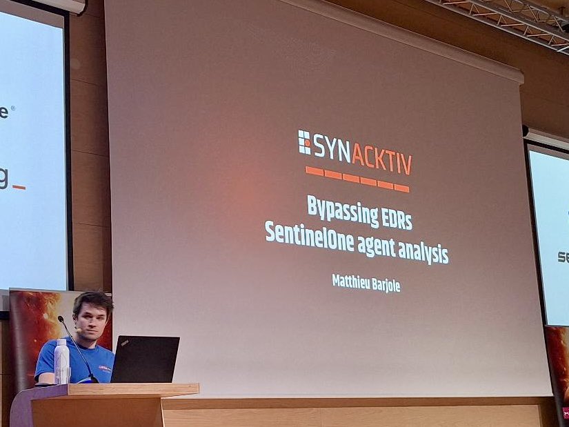On stage at #x33fcon for the lightning talks! Web payloads management, EDR bypasses and insights into CVE-2025-33073🔥