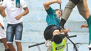 ultras_antifaa's tweet photo. PHOTO | #Brasil - Pintura Goias Hooligans vs Cops

#ACAB https://t.co/u2YsnztDdh