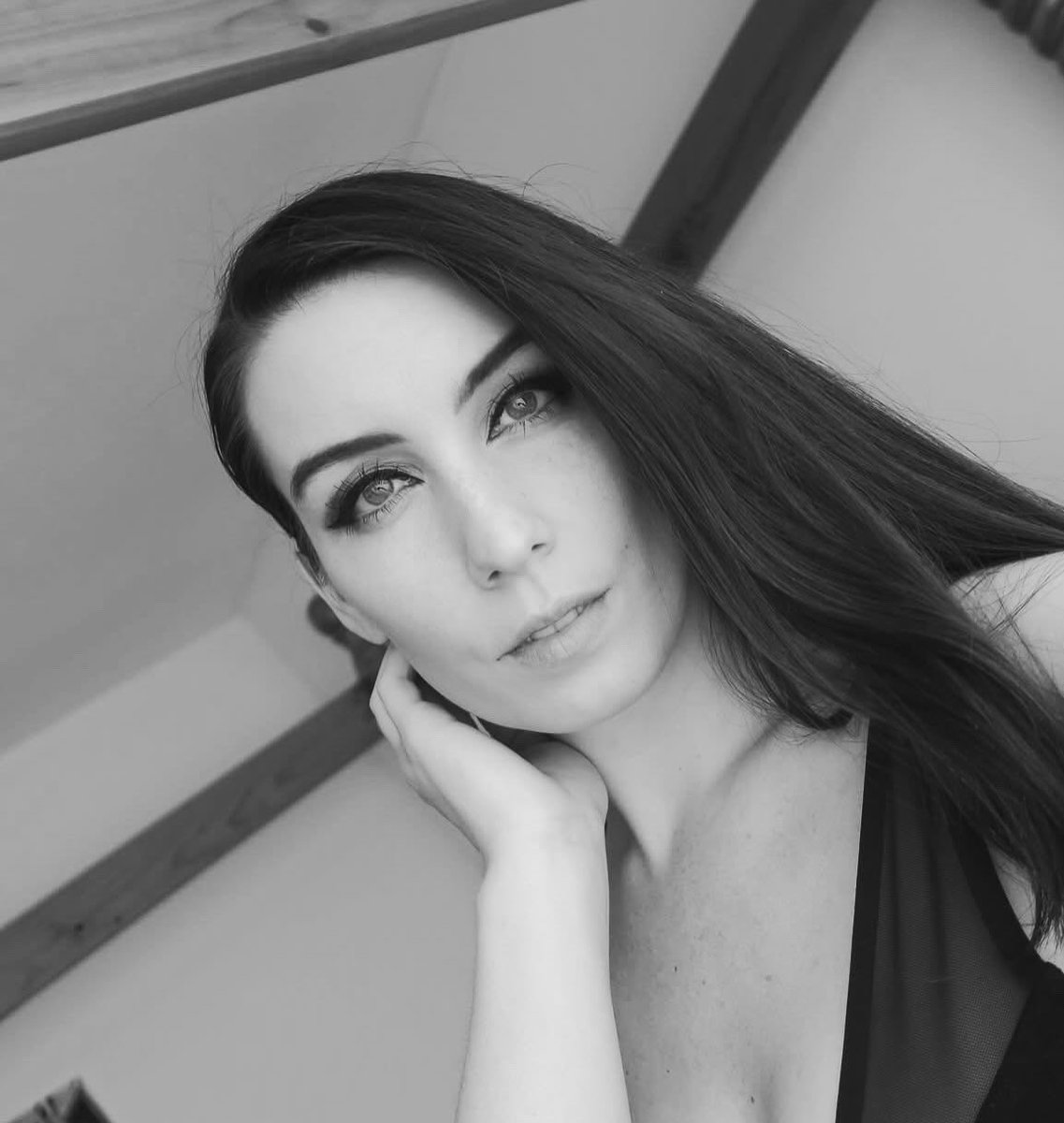 🖤