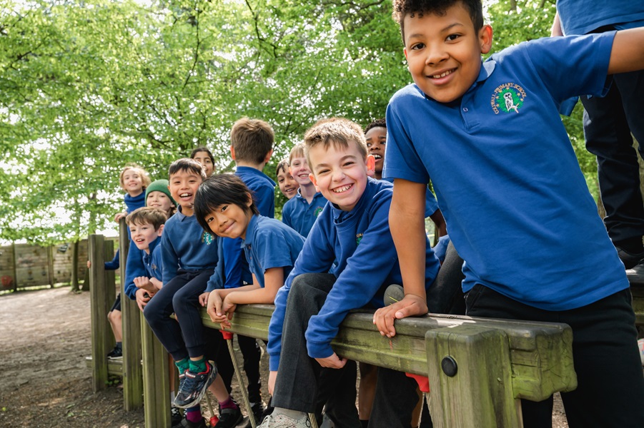 haringeycouncil's tweet image. Inspiring excellence &amp;amp; empowering young futures ✨

@ColdfallPrimary in #MuswellHill continues to raise the bar, earning 'Outstanding' #Ofsted marks and creating endless opportunities for pupils to thrive 📚 🌟

👉 haringey.gov.uk/news/20250612/…