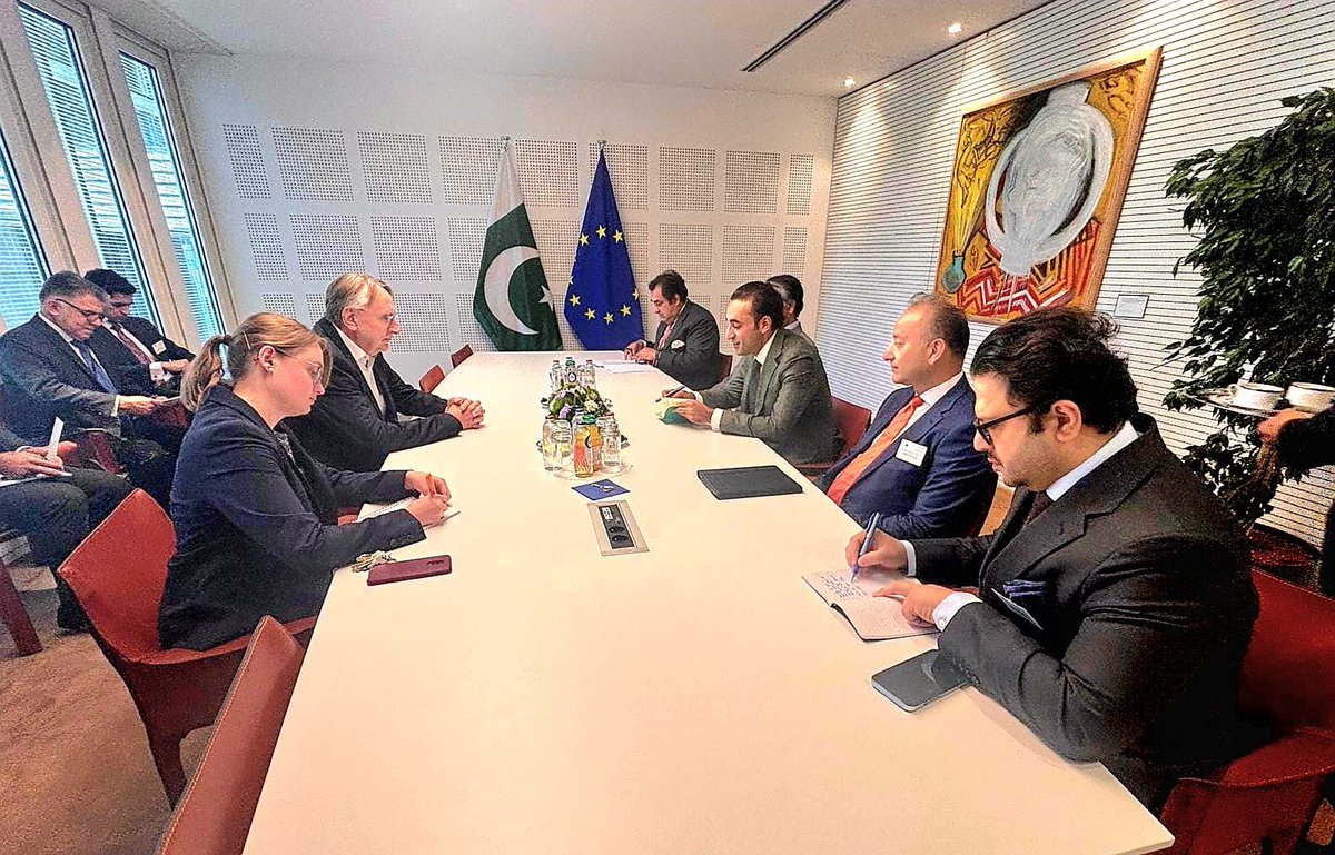 BBhuttoZardari's tweet photo. Together with HL delegation, Met MEP Bernd Lange, Chair of @EP_Trade, at the European Parliament in Brussels and conveyed Pakistan’s deep concerns over Indian aggression, including threats to weaponise water, our lifeline, an act violating the UN Charter and risking war. Despite a ceasefire, peace remains out of reach. Modi’s “new abnormal” equates any terror incident with war, while India rejects UNSC resolutions, mediation, and dialogue. I stressed that any future talks must address the root cause of #IIOJK and offer space for counterterrorism cooperation. Appreciated the EU’s role in upholding international law and GSP+, which spurred legal reforms and boosted trade. Invited MEP Lange to visit Pakistan and see our progress firsthand. 🇵🇰🇪🇺 #Pakistan4Peace