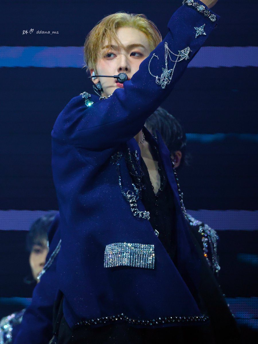 ddana_ms's tweet photo. 250608 The 4th ASTROAD  Stargraphy 
 
매순간 아름답습니다 산하왕자님👑
사랑합니다🫶🏻

#아스트로 #ASTRO
#ASTRO_The4thASTROAD_Stargraphy 
#ASTROAD #Stargraphy
#윤산하 #산하 #YOONSANHA
#ユンサナ 
@offclASTRO https://t.co/5t6BGbTYpp