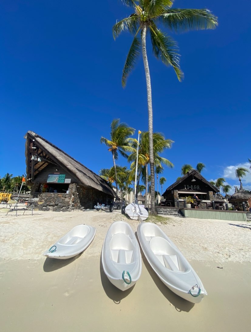 Adam (@dam_cornwall) on Twitter photo Wishing everyone a beautiful day. Wishing everyone a beautiful day.