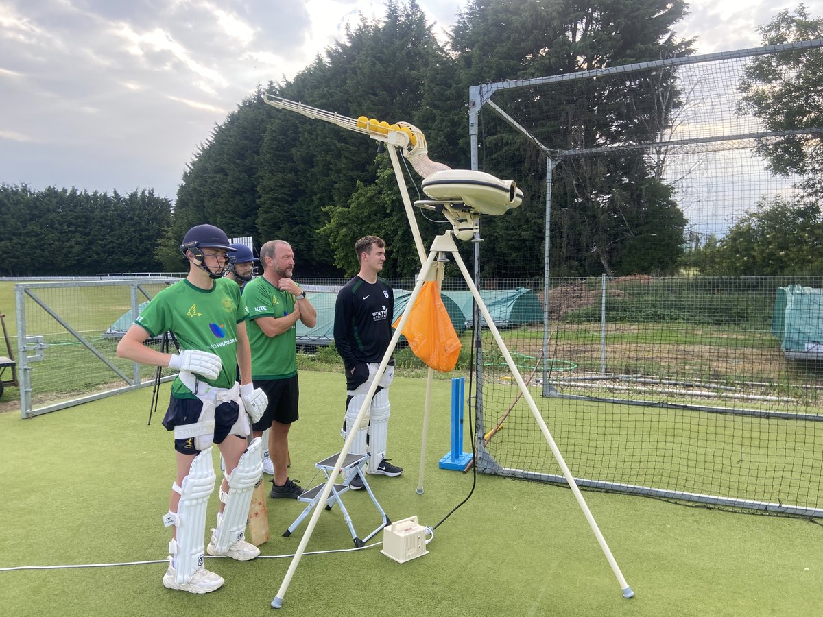 Voneus Village Cup 🏏 (@thecricketernvc) on Twitter photo The <a href="/BOLABallMachine/">BOLABallMachines</a> Professional has been doing its thing for over four decades now, want to see what the latest Professional machine can do?
bola.co.uk/new-profession… The <a href="/BOLABallMachine/">BOLABallMachines</a> Professional has been doing its thing for over four decades now, want to see what the latest Professional machine can do?
bola.co.uk/new-profession…