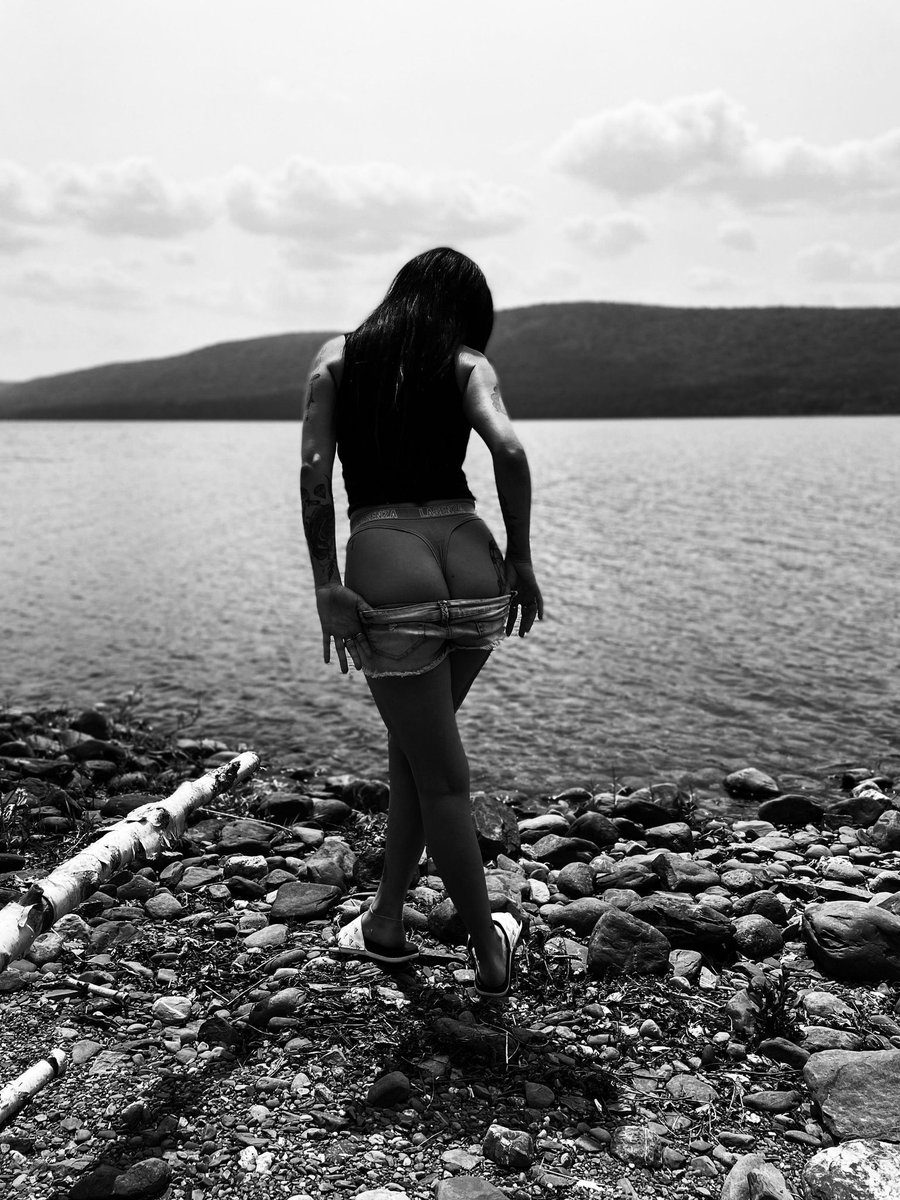 carosoucy2's tweet image. linkfly.to/peaches0896