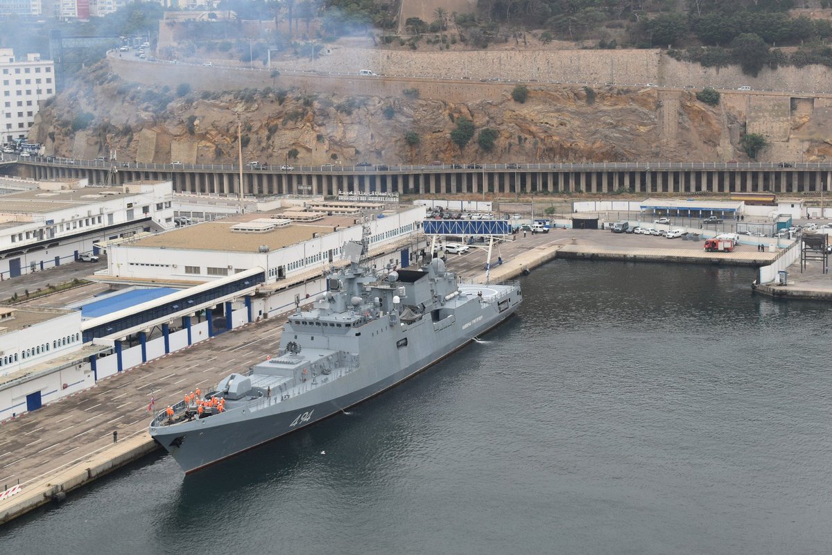 kmldial70's tweet photo. The russian #fregate #AdmiralGrigorovitch from the black sea fleet docked today at the port of Oran north west of #Algeria . https://t.co/OXYkueIphs