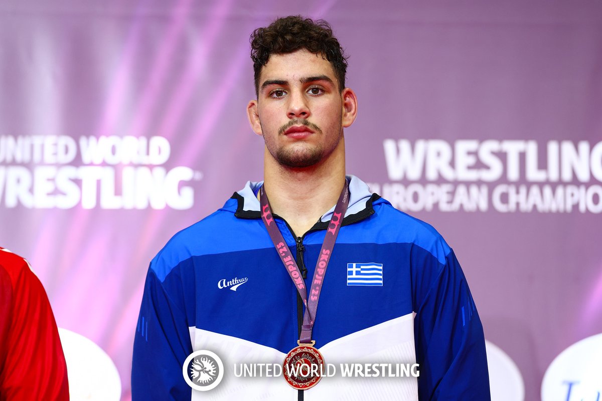 HellenicOlympic's tweet photo. 🥉 Το χάλκινο μετάλλιο στο Ευρωπαϊκό πρωτάθλημα Πάλης U17 που διεξάγεται στα Σκόπια κατέκτησε ο Γιάννης Μουτουσίδης.
🤼Ο Ελληνας πρωταθλητής πραγματοποίησε εξαιρετική πορεία στα 92κ. της ελληνορωμαϊκής και ανέβηκε πανηγυρικά στο βάθρο. https://t.co/utAzGTyw3j