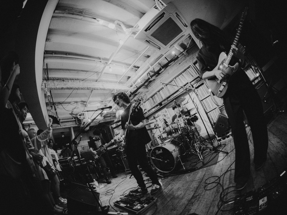 【ER2025 PHOTO📸】

SHELTER &amp; ERA presents
🔥EMOTIONAL RIOT🔥

ルサンチマン
<a href="/rusantiman_band/">ルサンチマン</a> 
 
BIG THANKS！！！

PHOTO <a href="/tatsuhito_tkg/">タカギタツヒト</a>
 
#er2025
#ルサンチマン