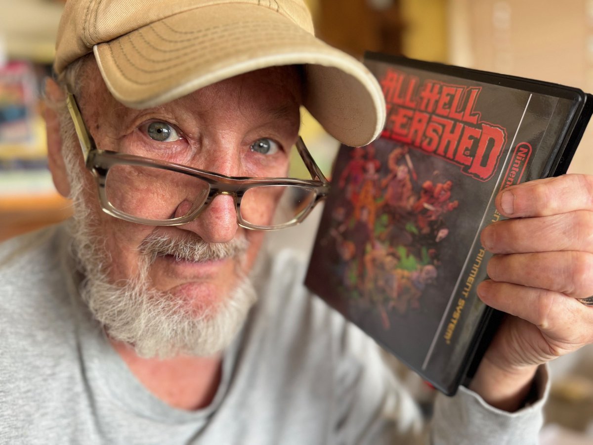 8bitslasher_'s tweet image. Robert Englund, the iconic Freddy Krueger himself, holding a copy of the game I created, All Hell Unleashed, in his hands. WOW! 🤩😵