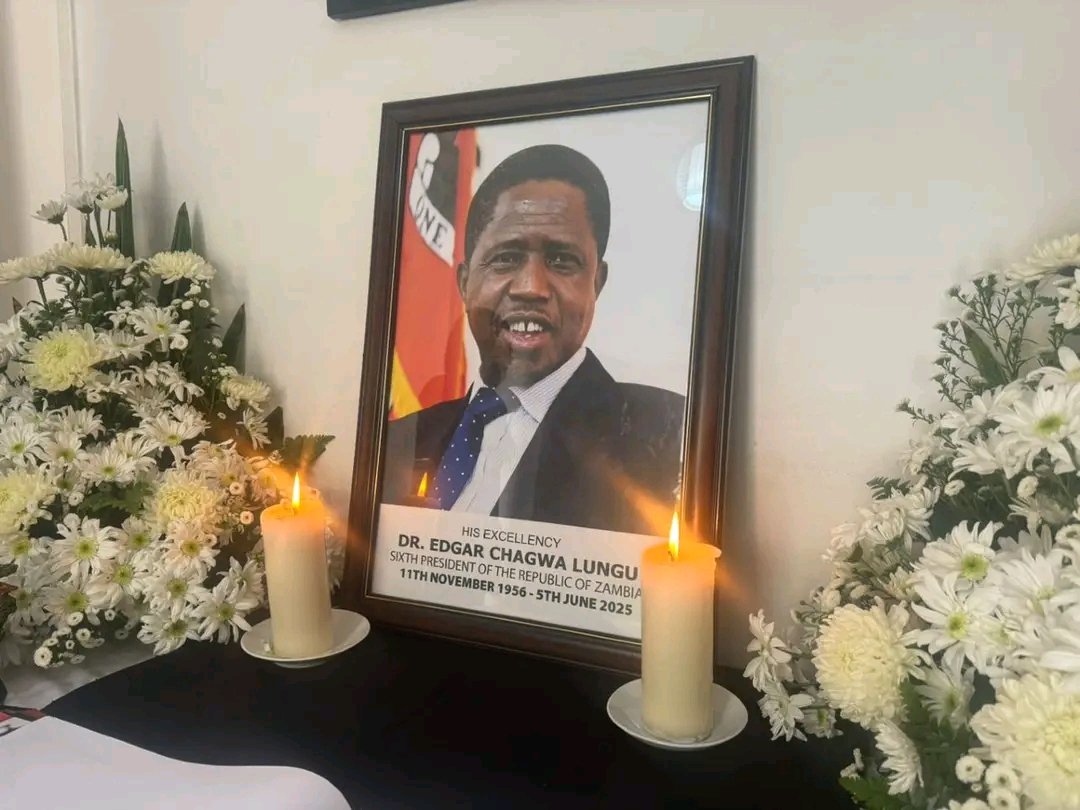 VARAKASHI4ED Bulawayo Chapterš (@varakashi4edbyo) on Twitter photo A fatherly figure and a peace loving Nationalist SADC Chairman,
President Emmerson Dambudzo Mnangagwa <a href="/edmnangagwa/">President of Zimbabwe</a> has signed the book of condolences at the Zambian Embassy in honour of the late former Zambian President, Dr Edgar Lungu.
MHDSRIP
<a href="/Varakashi4ED/">Varakashi4ED</a> A fatherly figure and a peace loving Nationalist SADC Chairman,
President Emmerson Dambudzo Mnangagwa <a href="/edmnangagwa/">President of Zimbabwe</a> has signed the book of condolences at the Zambian Embassy in honour of the late former Zambian President, Dr Edgar Lungu.
MHDSRIP
<a href="/Varakashi4ED/">Varakashi4ED</a>
