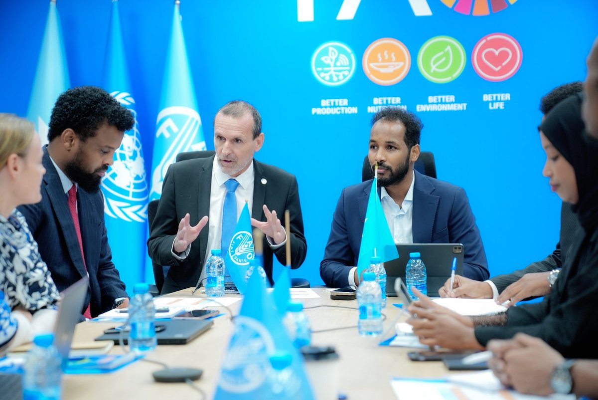 Ministry of Youth and Sports of Somalia (@moysfgs) on Twitter photo H.E. Minister <a href="/M_AbdikadirAli/">Mohamed Abdikadir Ali</a> chaired the YOU-ACT Project Steering Committee meeting today,The quarterly session reviewed progress and plans of the project in Jowhar.
The Minister highlighted the importance of empowering Somali youth and reaffirmed Moys commitment to the project H.E. Minister <a href="/M_AbdikadirAli/">Mohamed Abdikadir Ali</a> chaired the YOU-ACT Project Steering Committee meeting today,The quarterly session reviewed progress and plans of the project in Jowhar.
The Minister highlighted the importance of empowering Somali youth and reaffirmed Moys commitment to the project