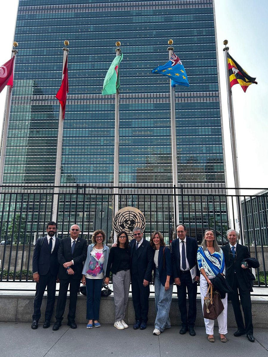🇺🇳 #Anffas alla #COSP18: il Presidente Speziale interviene sulla necessità di ascoltare la voce diretta delle persone con #disabilità per costruire società inclusive. Presentato anche il progetto “Schizzati” da Anffas Macerata!
#NothingAboutUsWithoutUs #CRPD #Empowerment