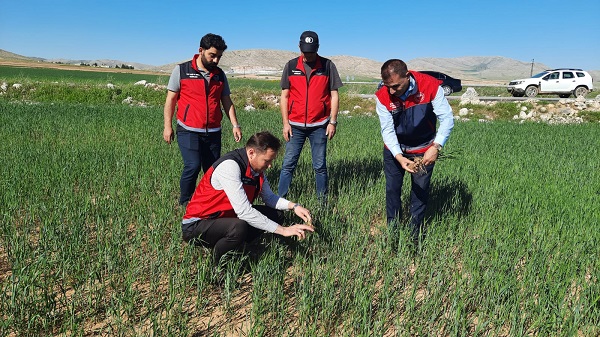 Yunak’ta hububat ekili alanlara yakın takip seydisehirgundem.com/yunakta-hububa…