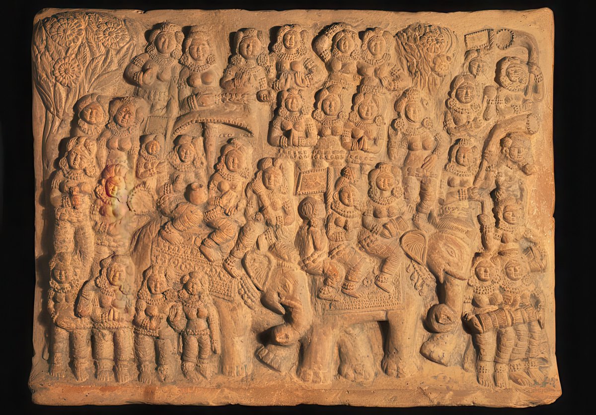 GemsOfINDOLOGY's tweet photo. All-female Parade Scene, Chandraketugarh, India, 38 x 50 cm (The Israel Museum, Jerusalem) A woman is depicted with a fly whisk, seated on an elephant. Historians should be more precise in their use of the term "Yakshi," particularly in relation to the Didarganj sculpture. https://t.co/Hz9jzJd8MN