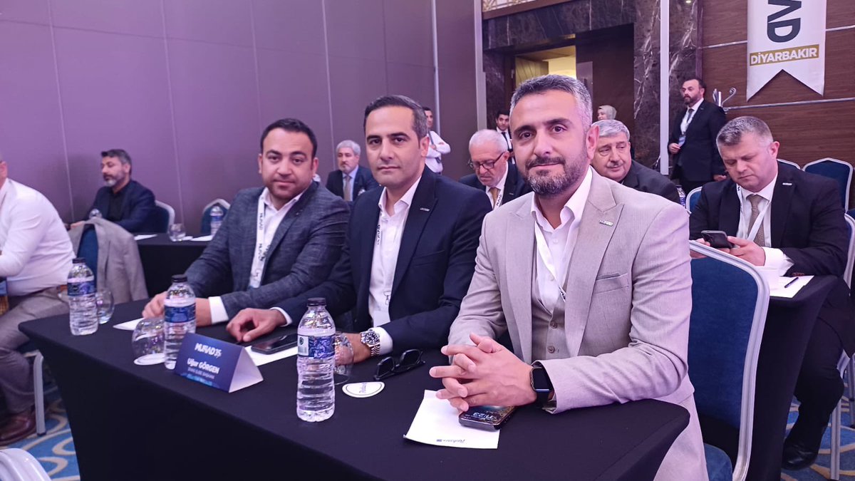 MUSIADSivas's tweet photo. MÜSİAD Başkanlar Toplantısı, “#TerörsüzTürkiye” vizyonuyla Diyarbakır’da yapıldı.
Genel Başkanımız @BurhanOzdemirTR’in öncülüğünde düzenlenen toplantıya, @MUSIAD #Sivas’tan @akif_deniz , #LokmanHazırbulan ve @aturanergut katılım sağladı.

#MÜSİAD #musiadsivas #Diyarbakır https://t.co/mU0v48BdAN