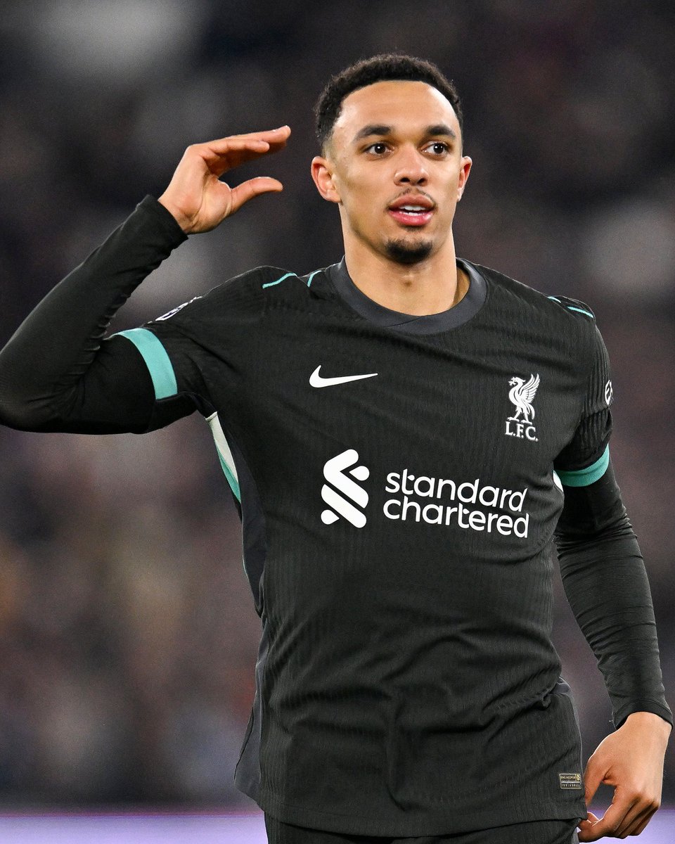 AnfieldEdition's tweet photo. Turns out this celebration actually meant “I’m leaning Spanish on Duolingo”. https://t.co/hAxPv90lEg