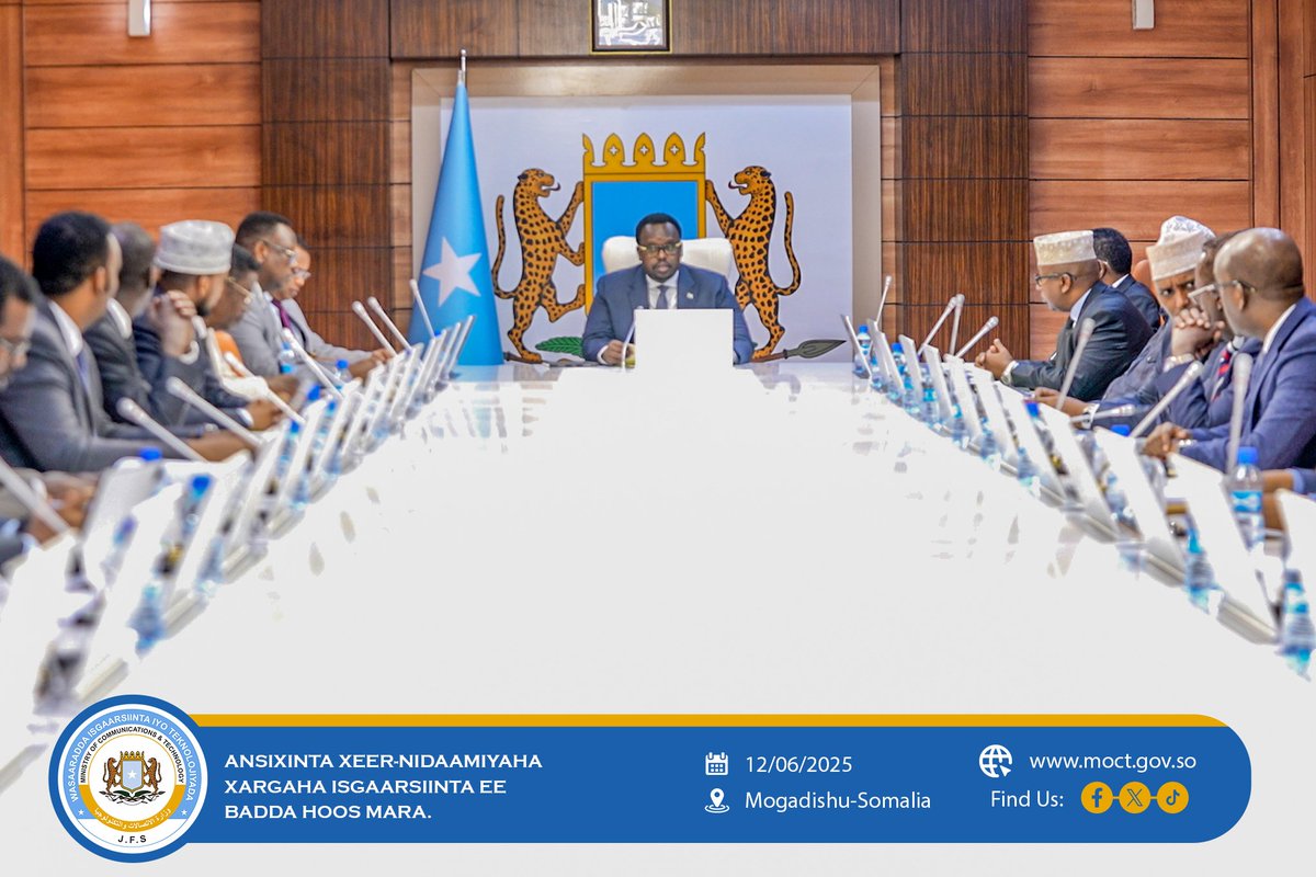MoCTSomalia's tweet photo. The Council of Ministers has approved the Regulatory Framework on Submarine Cables.
H.E. Minister @msomali55 welcomed this as a crucial advancement in securing Somalia’s digital sovereignty and establishing a clear legal foundation for managing submarine cable operations.  #MoCT https://t.co/xO6eOS2qL7