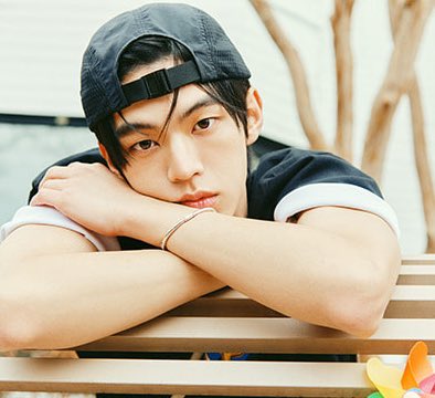 just a breezy day with sunshine, pinwheels, and a little bit of mischief 🌞🌈 this is what youth feels like. light, bright, and a little wacky.