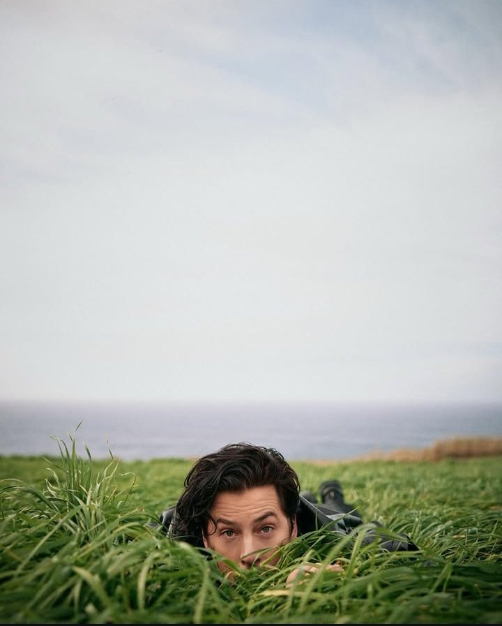 Cole Sprouse. tweet media