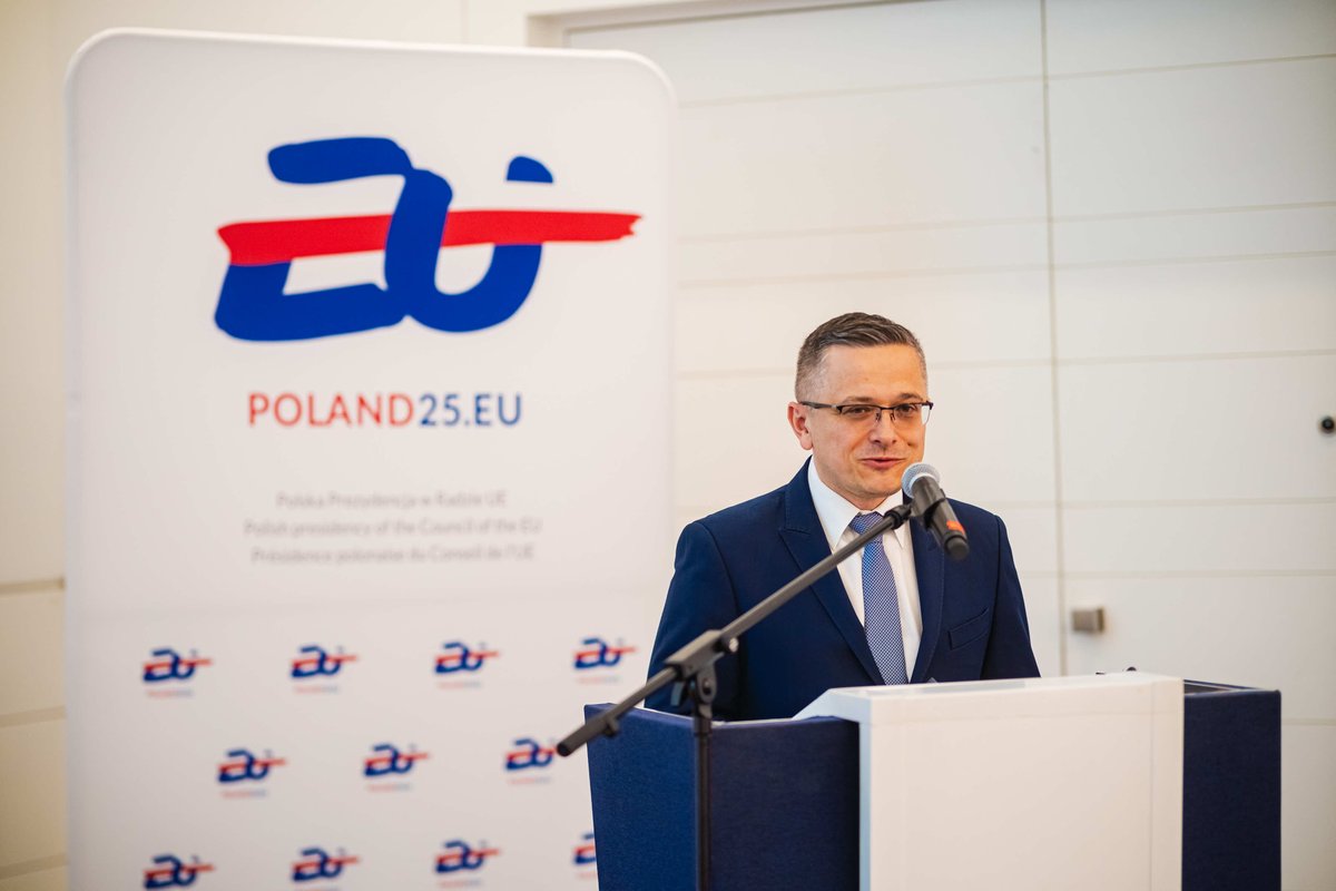 POLADA_official's tweet image. ✅#POLADA z wystąpieniem podczas potkania dyrektorów generalnych UE ds. sportu we Wrocławiu.
✅W sesji poświęconej tematyce antydopingowej prelekcję wygłośił Hubert Dziudzik, a także Sophie Kwasny z Rady Europy.
✅Spotkanie organizowane przez polską prezydencję w Radzie UE.