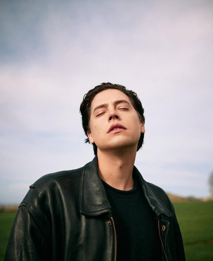 Cole Sprouse. tweet media